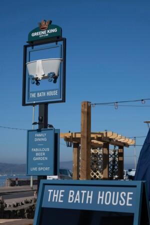 Best Sports Bars in Exmouth - Bath House