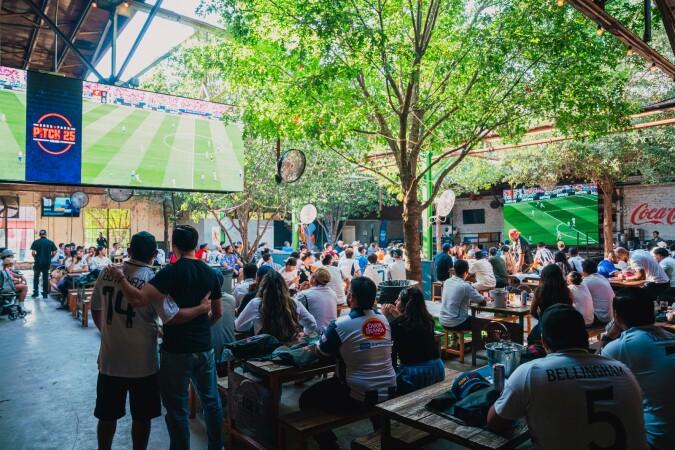 Best Sports Bars in Houston - Pitch 25