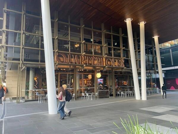 Best Sports Bars in Docklands - Quarterhouse