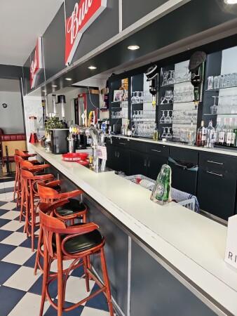 Beste Sportsbars in Saint-Pol-Sur-Ternoise - L'Embuscade Cafe