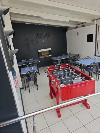 Beste Sportsbars in Saint-Pol-Sur-Ternoise - L'Embuscade Cafe