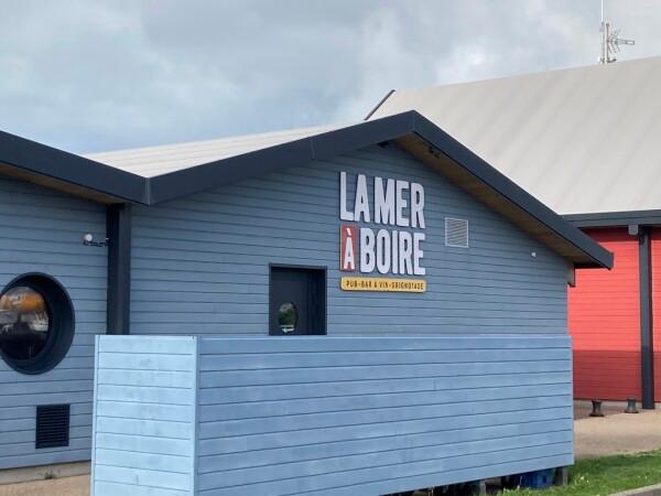 Best Sports Bars in Tréauville - La mer à boire