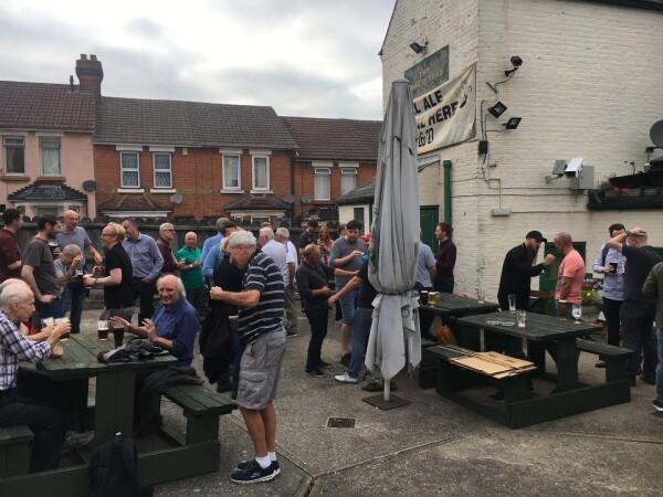 Les Meilleurs Bars à Medway - Frog And Toad