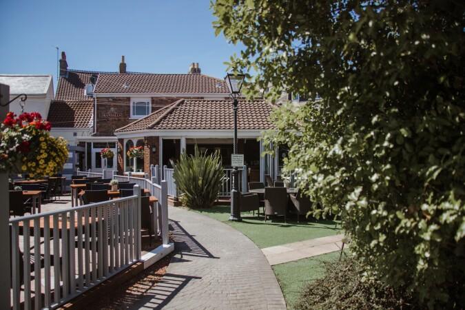 Best Sports Bars in Jersey - The Goose