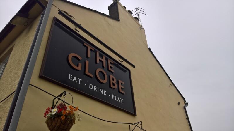 Best Sports Bars in Luton - The Globe