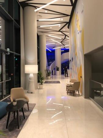 Best Sports Bars in Nice - La table des sud