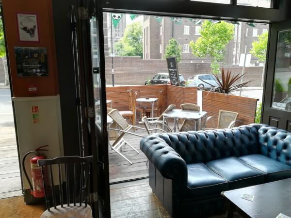 Best Sports Bars in Lambeth - The George Canning