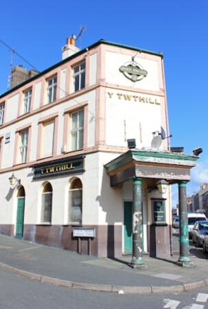 Best Sports Bars in Caernarfon - Twthill Vaults