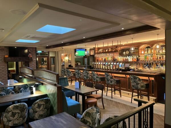 Best Sports Bars in Belfast - Stables Bar