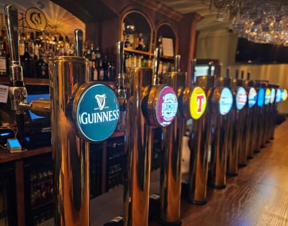 Best Sports Bars in Belfast - Stables Bar