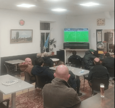 Best Sports Bars in Marseille - Le rotonde bar pmu