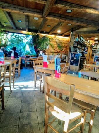 Best Sports Bars in Combloux - Le postillon