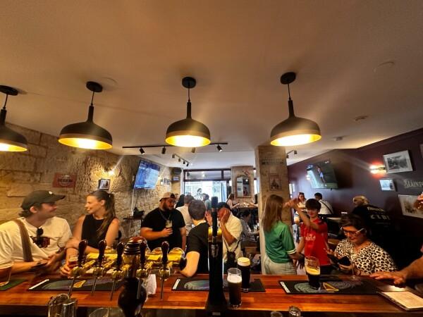 Les Meilleurs Bars à Paris - The Wellington [ Kiwi-Irish Pub)