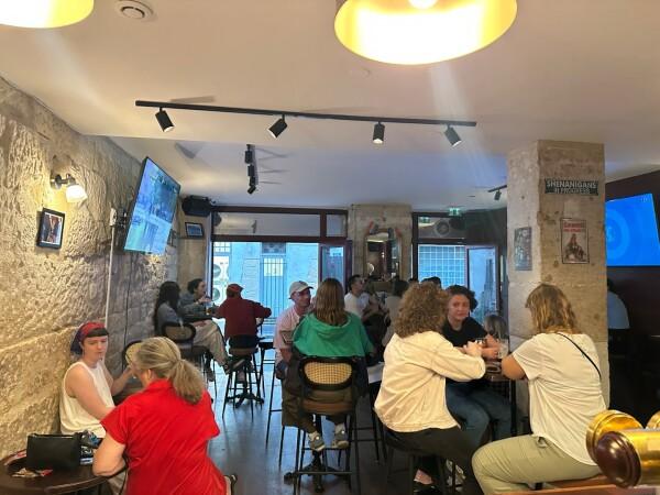 Les Meilleurs Bars à Paris - The Wellington [ Kiwi-Irish Pub)