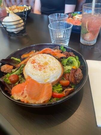 Best Sports Bars in Vitrolles - Au bureau Vitrolles