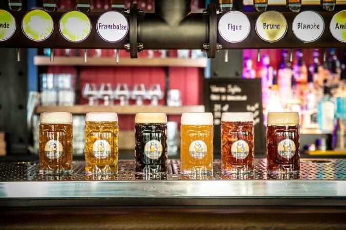 Best Sports Bars in Cannes - Chez le Brasseur