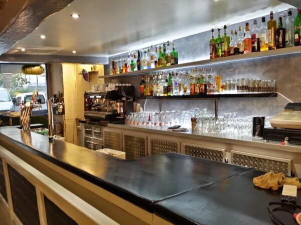 Best Sports Bars in Sallanches - Le Saint-Roch Bar