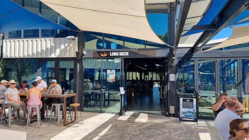 Best Sports Bars in East Perth - Long Neck