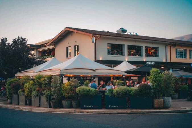 Best Sports Bars in Ainslie - Edgar's Inn