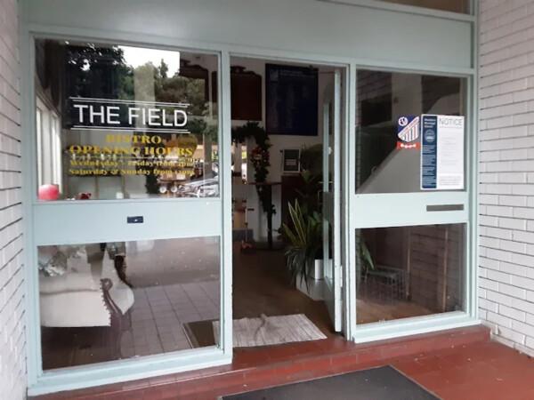 Best Sports Bars in Bellevue Hill - The Field Bar