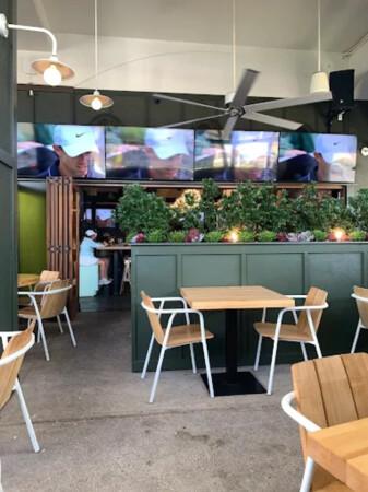 Best Sports Bars in Lahaina - Macadangdang DBA Happy Fish