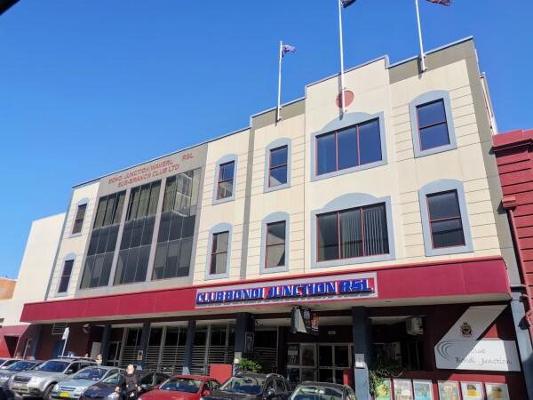 Best Sports Bars in Bondi Junction - Club Bondi Junction