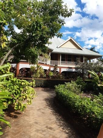 Best Sports Bars in Bundaberg North - Railway Hotel Bundaberg