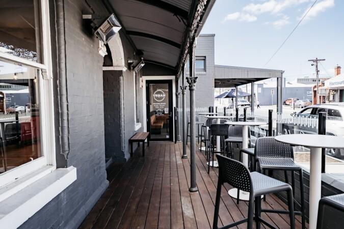 Best Sports Bars in Ballarat Central - The Robin Hood Hotel