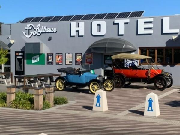 Best Sports Bars in Burnett Heads - The Lighthouse Hotel