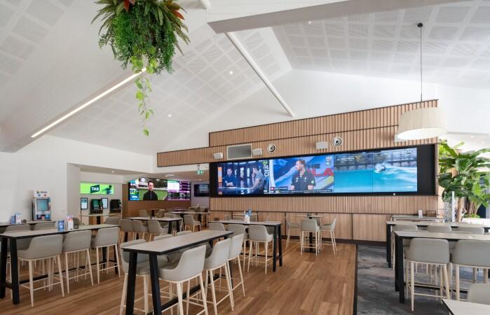 Best Sports Bars in Broadbeach - Club Broadbeach