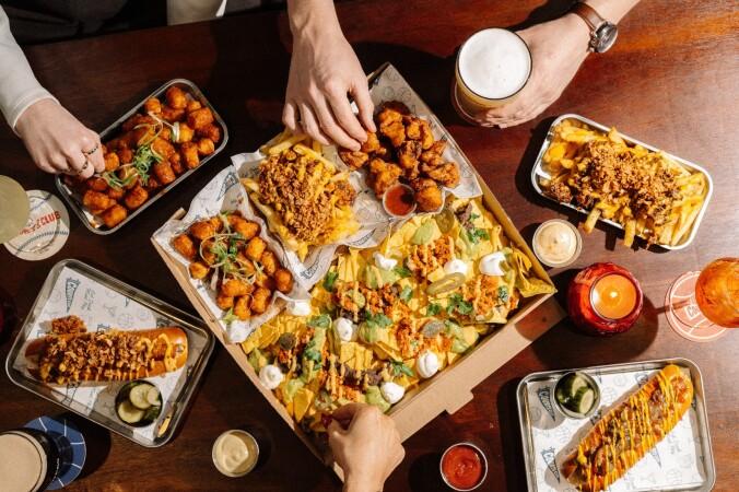 Best Sports Bars in Manchester - Courts Club