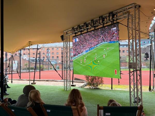 Best Sports Bars in Manchester - Courts Club