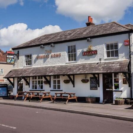 Best Sports Bars in Fareham - Miners Arms