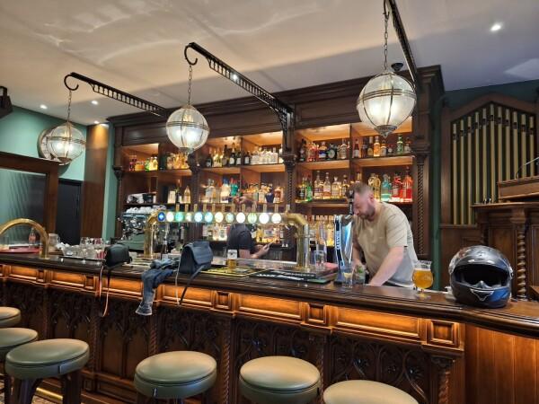 Best Sports Bars in Béthune - The Godness Pub