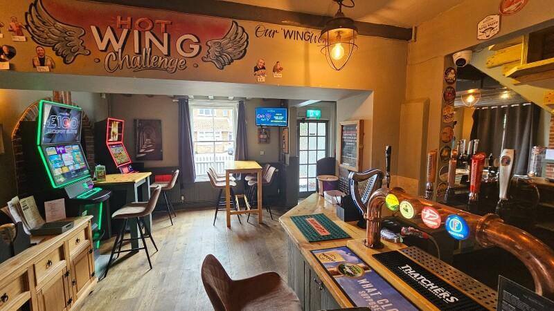 Best Sports Bars in Winchester - Rising Sun