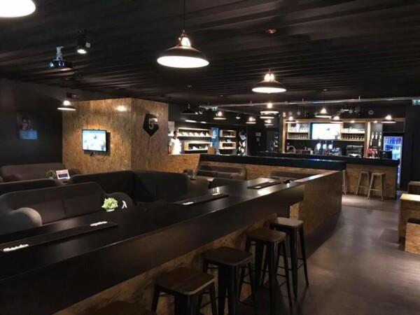 Beste Sportsbars in Moulins-lès-metz - Le five metz