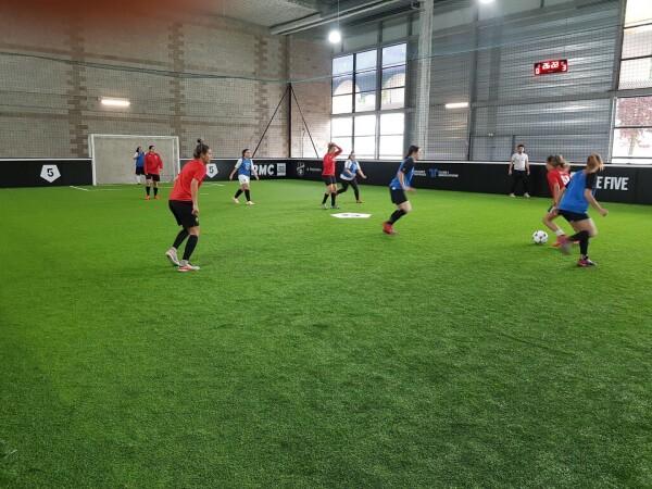 Beste Sportsbars in Moulins-lès-metz - Le five metz