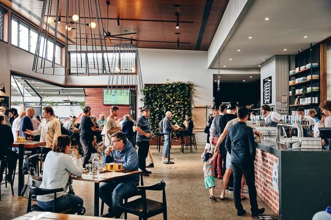 Best Sports Bars in Melbourne - St Andrews Beach Brewery