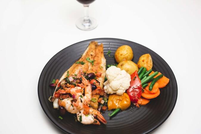 Best Sports Bars in Fairy Meadow - Fraternity Club