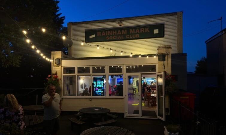 Best Sports Bars in Gillingham - Rainham Mark Social Club