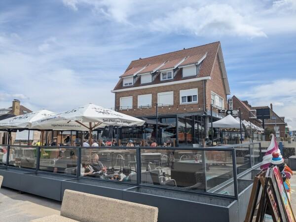 Best Sports Bars in Gravelines - Face À La Mer