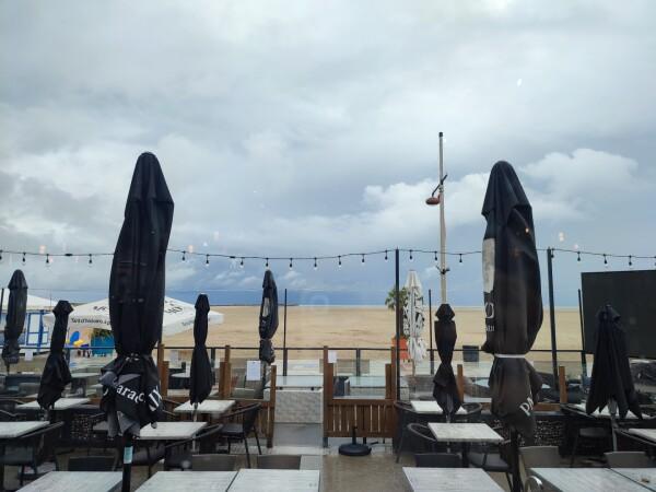 Best Sports Bars in Gravelines - Face À La Mer