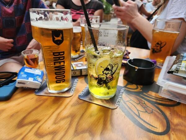 Best Sports Bars in Montpellier - The Beehive