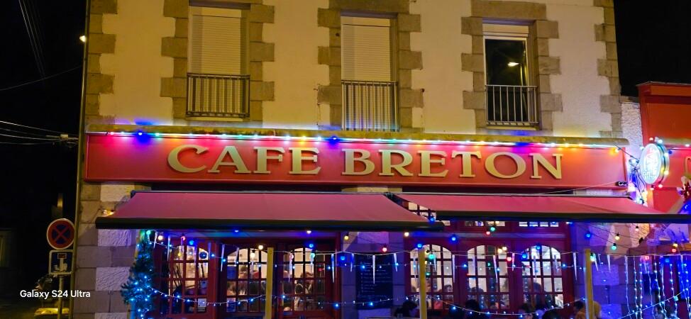 Best Sports Bars in Perros-Guirec - Cafe Breton