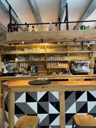 Les Meilleurs Bars à Cinq-Mars-La-Pile - Le Jordan's