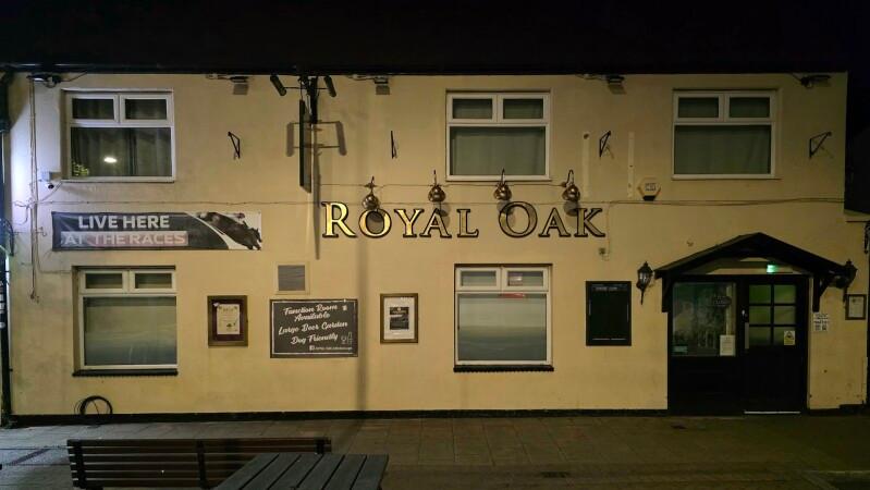 Best Sports Bars in Nuneaton - Royal Oak