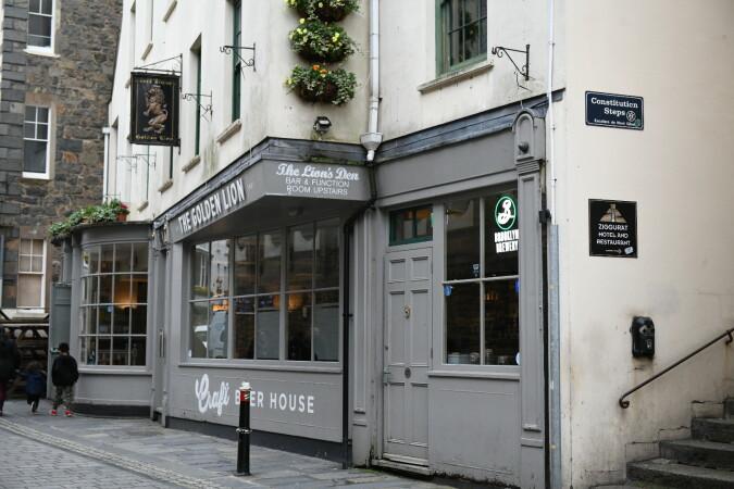 Best Sports Bars in Guernsey - The Golden Lion