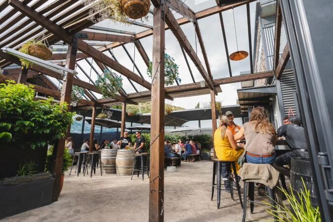 Best Sports Bars in Frankton - The Frankton Arm Tavern