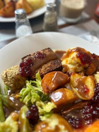 Best Sports Bars in Rhyl - Sandy Cove Club