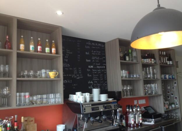 Best Sports Bars in Saint-félix - Cafe de la place Saint-Félix